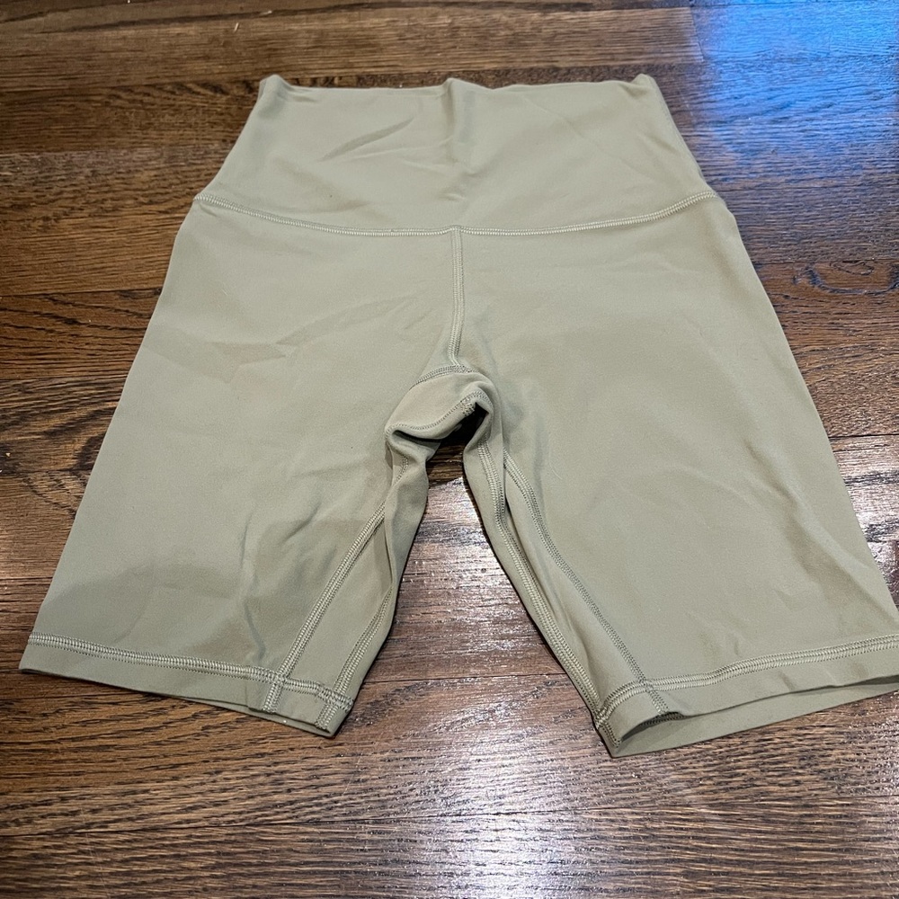 Lululemon Align High Rise Short 6”